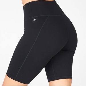 Fabletics Powerhold High-Waisted 9” Black Shorts Sz Small